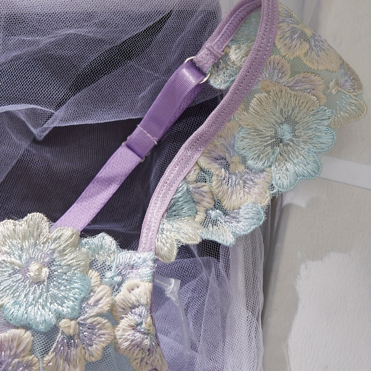 Sensual short-sleeved floral embroidery lace-up thin-cup lingerie set